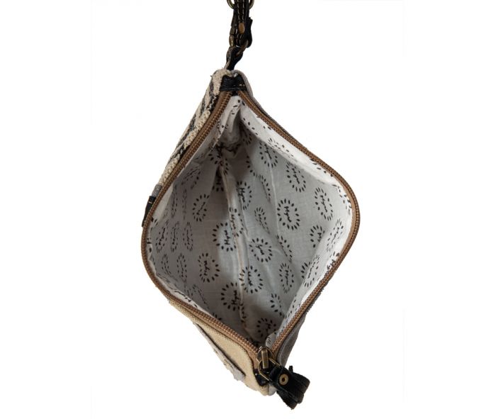 Globetrotter Patch Pouch
