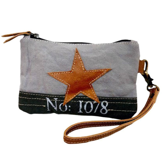 Star Wristlet