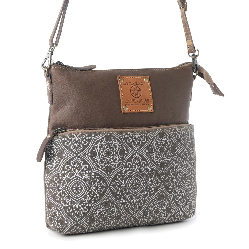 Wildprint Trail Vintage Crossbody in Olive