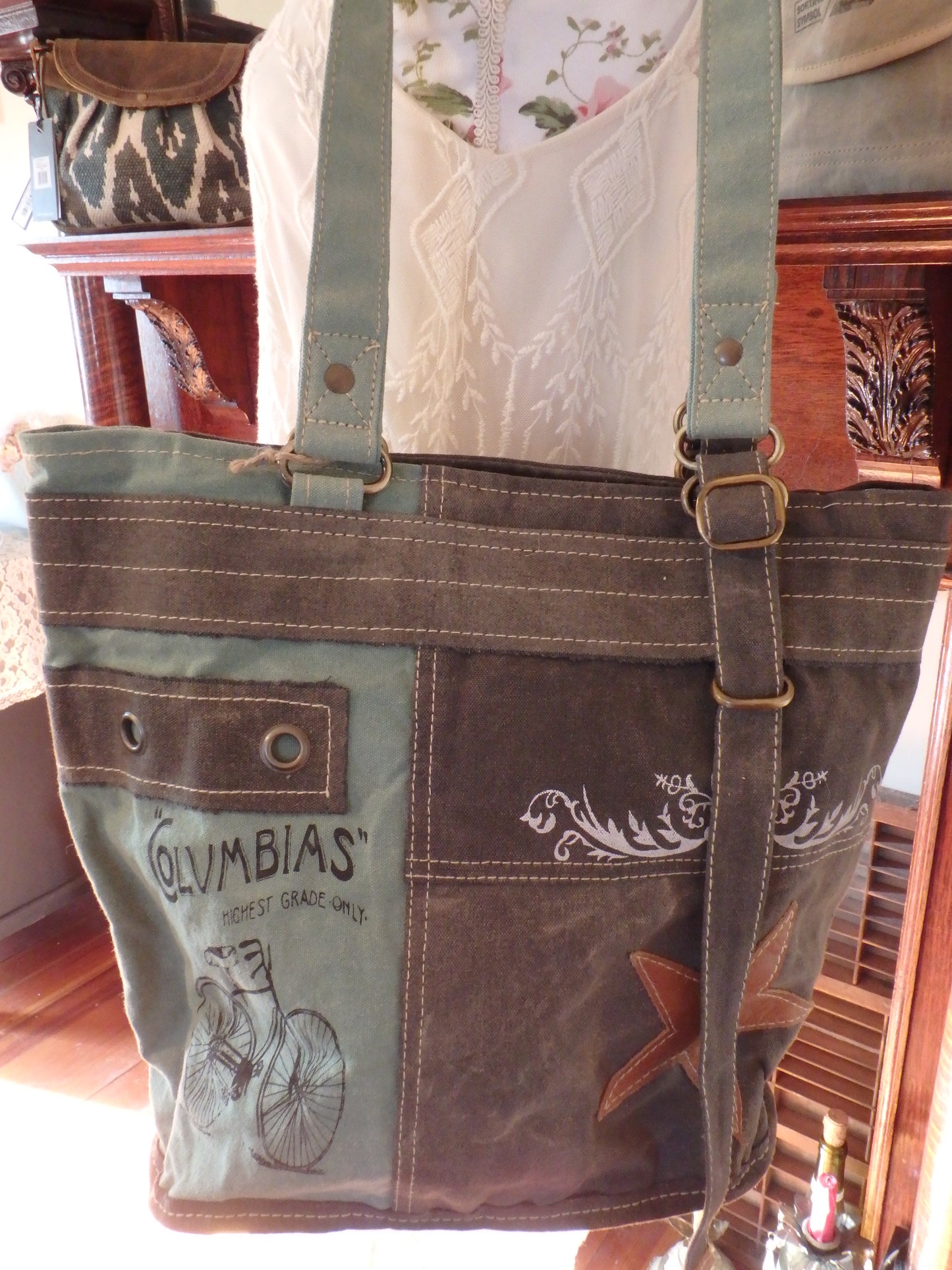 Gray and Aqua Columbia Bicycle Bag