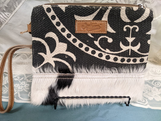 Candice Wristlet
